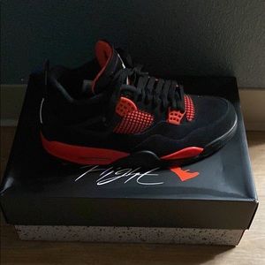 Jordan red thunders 11.5